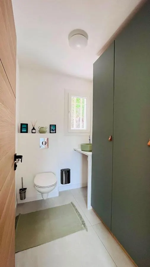 Villa Holistika : Bed And Breakfast / Pool / Air Conditioning/ Mont Faron Toulon Guest house