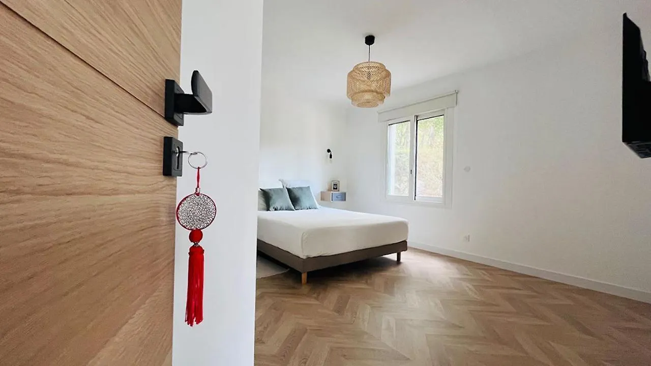 Villa Holistika : Bed And Breakfast / Pool / Air Conditioning/ Mont Faron Toulon