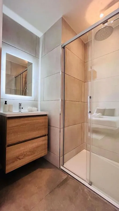 Villa Holistika : Bed And Breakfast / Pool / Air Conditioning/ Mont Faron Toulon